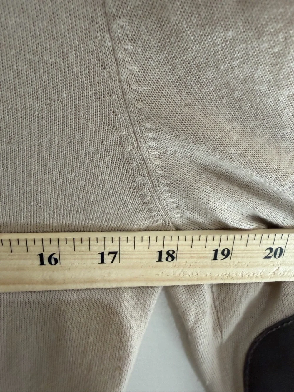 Kate spade genni sweater 100%wool with leather patches  Size large